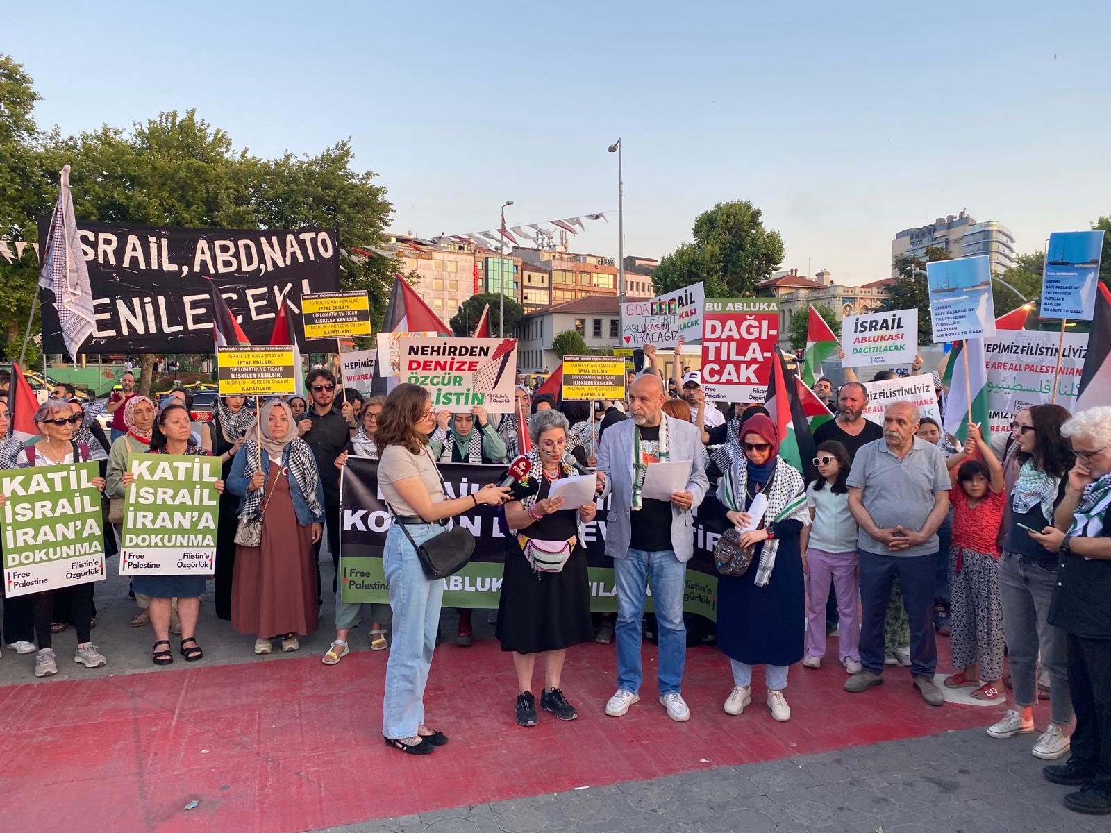 Kadıköy’de Gazze’ye destek yürüyüşü